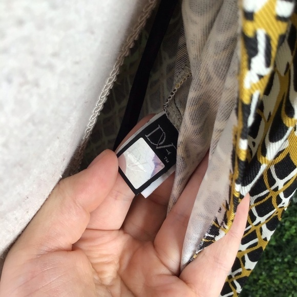 DVF wrap dress 100%silk NWT new julian - Picture 7 of 13